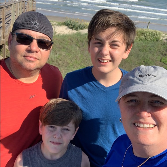 Meet your Posher, Jaydee! - Picture 2 of 5